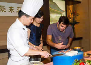  Xian Local Tour: Xian Day Tour of Dumpling & Noodles Making with Local Family visting
