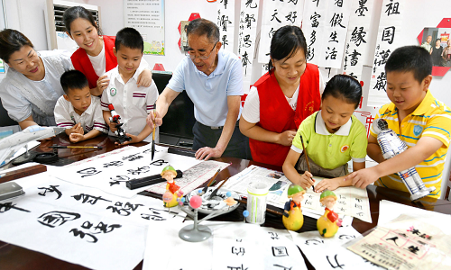 Xian One Day Tour: Traditional Chinese Calligraphy Lesson & Ancient City Wall Bike Tour