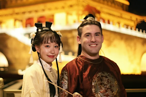 2-Day Xian Travel Package: Xian Tour with Terracotta Warriors & Tang Dynasty Dance Show