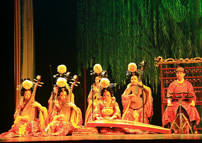 Tang_Dynasty_Dinner_Show