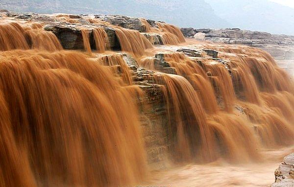 Xian_Attractions_Hukou_Waterfall