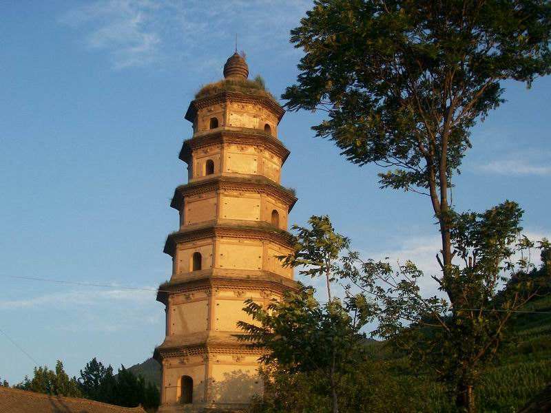 The Daqin Pagoda (????) is a Buddhist pagoda in Zhouzhi County of Xi'an (formerly Chang'an), Shaanxi Province, China, located about two kilometres to the west of Louguantai temple.