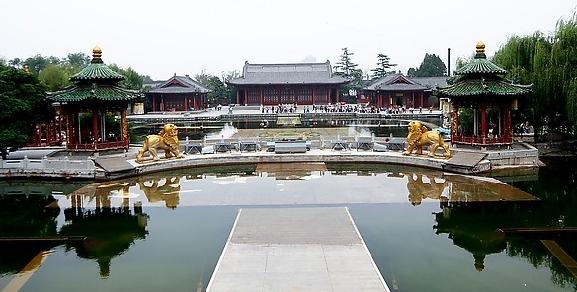 Huangdi_Mausoleum1.jpg