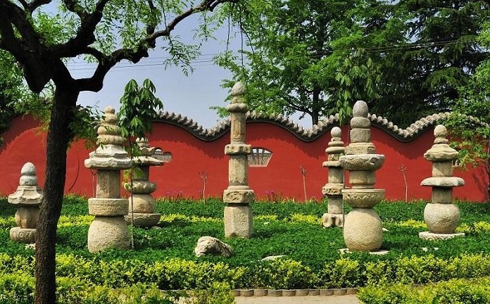 xian_attractions_xiangji_temple.jpg
