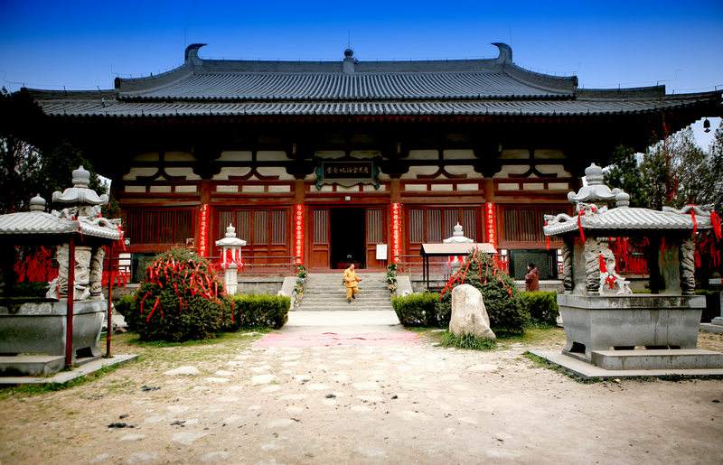 Qinglong_Temple_1.jpg