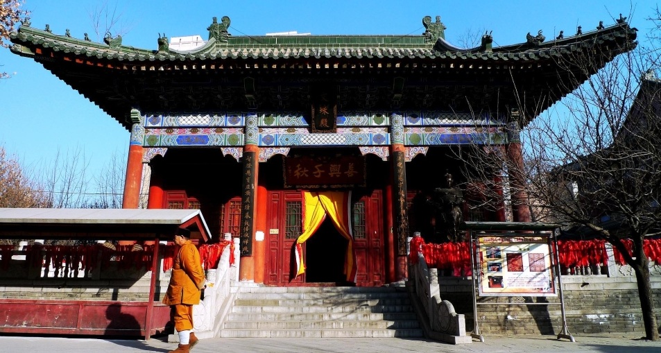 daxingshan_temple1.jpg