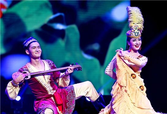Kashgar Culture of Dances and Songs_01.jpg