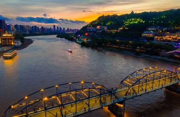 Zhongshan Bridge Lanzhou.png