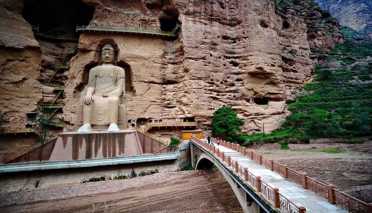 Lanzhou Bingling Temple_01.jpg