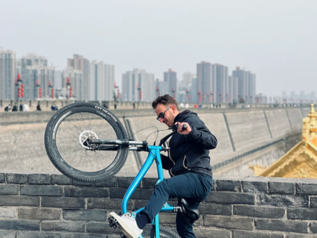 Xian-Ancient-City-Wall-Bike