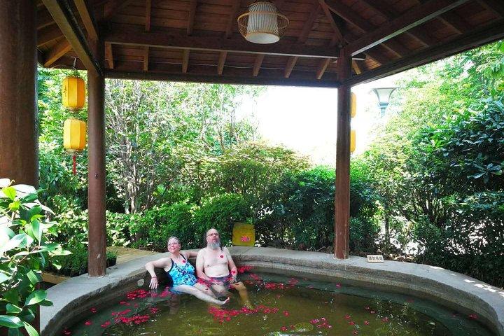 Outdoor-Hot-Spring-SPA 