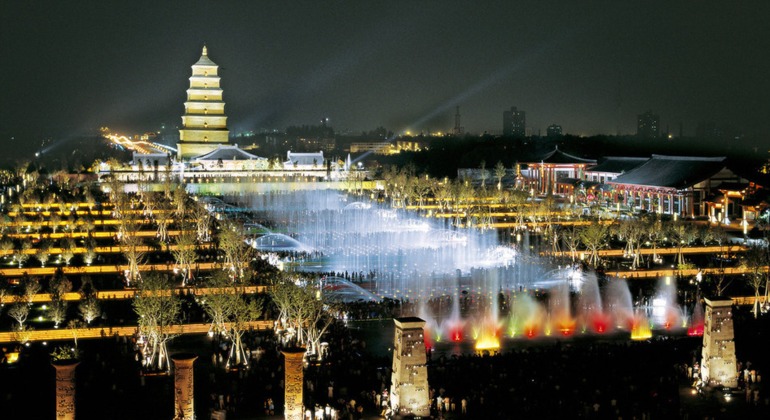 South-Gate-Square & Fountain-Show-Square