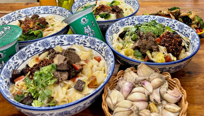 xian-local-food-noddles(Biang-Biang-Noodles)