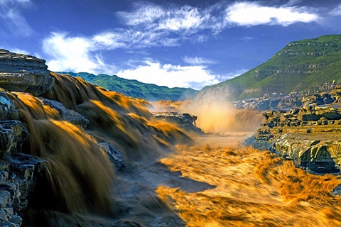 Hukou-Waterfalls-In-Xi'an