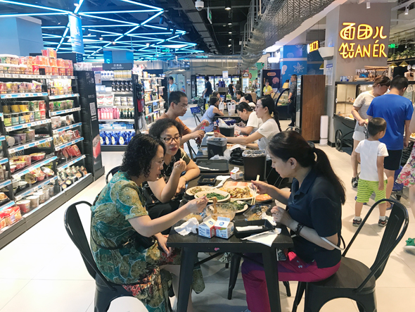 Hema-Fresh-Store-Dining-Area