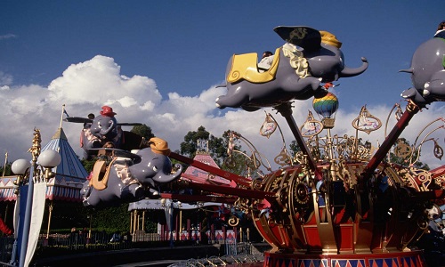 Dumbo-Rideat-Disneyland