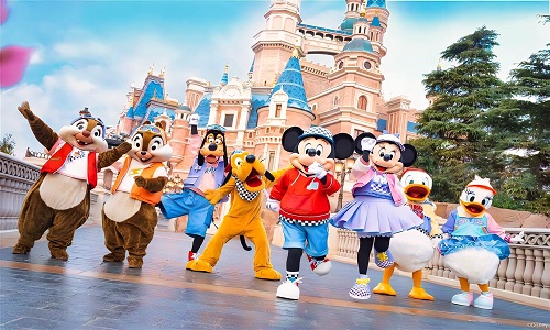 Shanghai-Disneyland-Characters-Spring-Castle-MiceChat