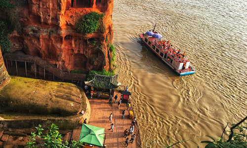 The-Leshan-Giant-Buddha-chengdu