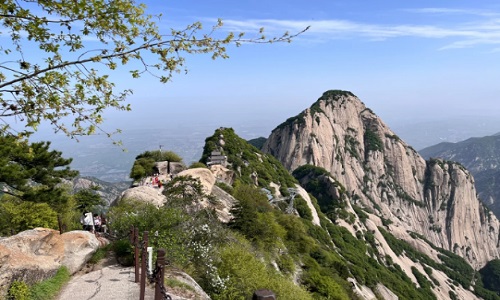 Central-Peak-Huashan-tour