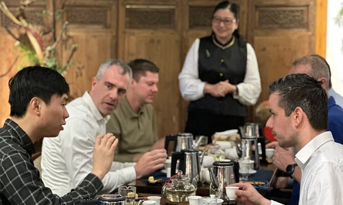 Learn-Mandarin-Over-Tea-at-Lao-She-Teahouse Learn-Mandarin-Over-Tea-at-Lao-She-Teahouse