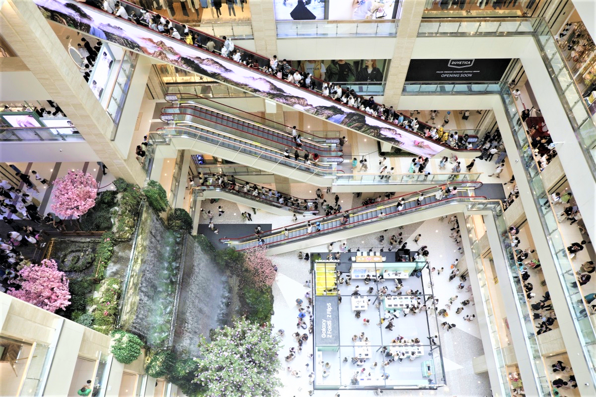 Xiaozhai-Seg-International-Center-01 Xiaozhai-Seg-International-Center-01