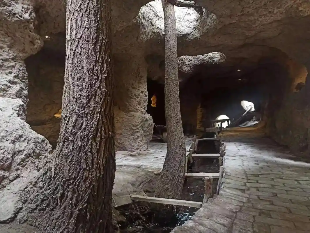 Karez-Well-04 Karez-Well-04