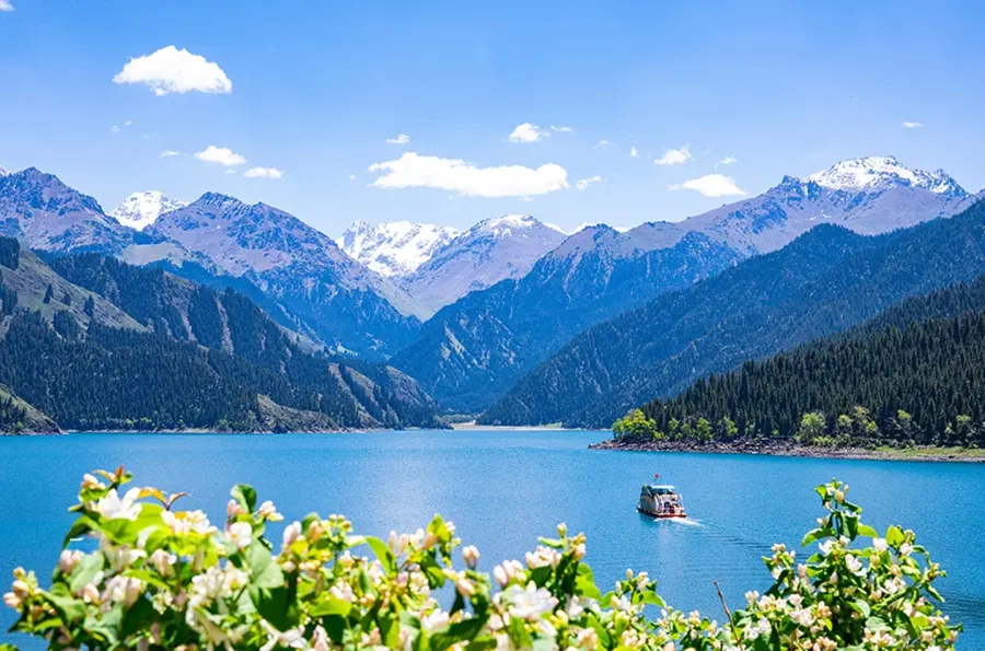 Heavenly-Lake-02 Heavenly-Lake-02