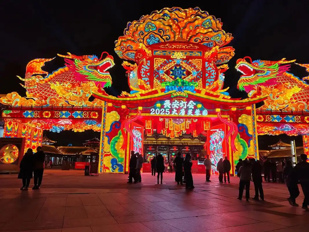 Lantern-Night-Tour Lantern-Night-Tour