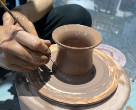 Jade-Carving-and-Porcelain-Making1 Jade-Carving-and-Porcelain-Making1