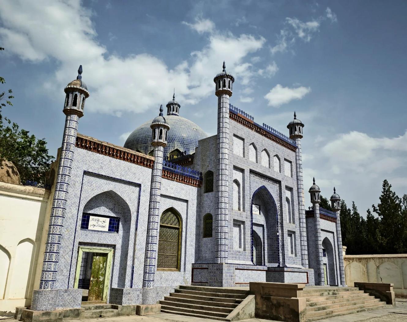 Yusup-Has-Hajip-Mausoleum1 Yusup-Has-Hajip-Mausoleum1